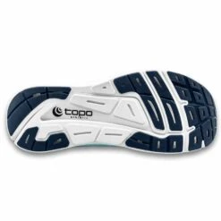 Topo Athletic Fli-Lyte 4 Womens Road Running Shoes Powder Blue/White -Shoe Specialty Shop fli lyte 4 womens road running shoes powder blue white p6772 26914 image